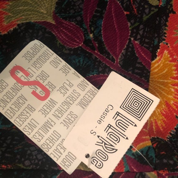 LuLaRoe CASSIE Pencil Skirt SMALL Pull-up NWT - Picture 3 of 4